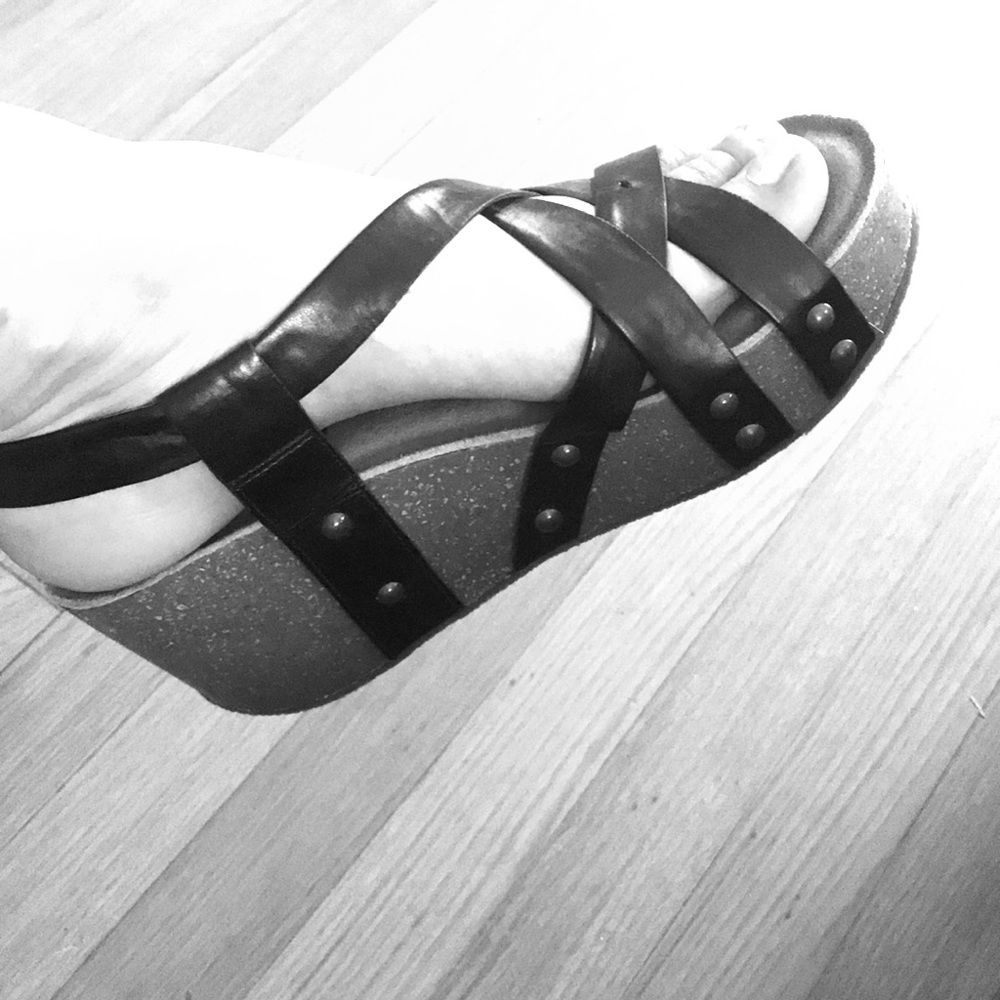 Black sandal wedges